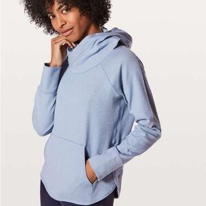 Lululemon Time Out Hoodie
Heathered Deep Indigo / Heathered Hydrangea Blue 10